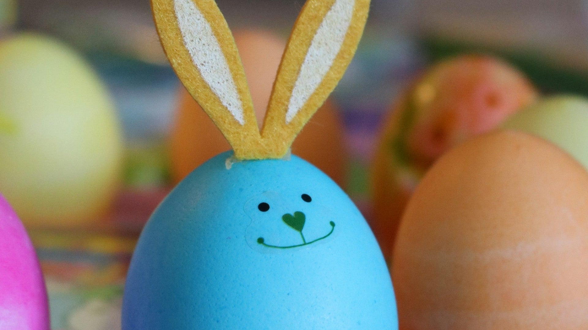 Ditch the Ham. Why Whole Roast Chicken is the Ultimate Easter Centerpiece