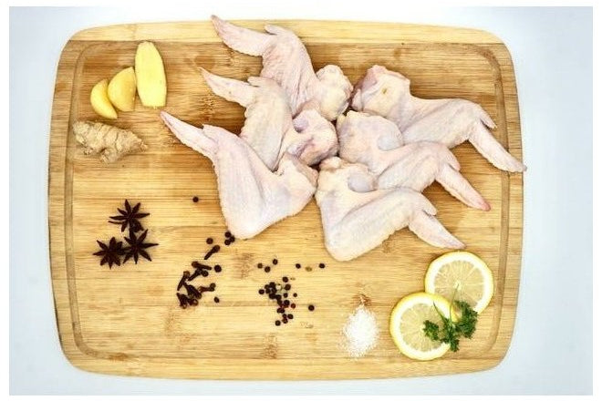 FREE-RANGE JiDORIĀ® WHOLE CHICKEN WINGS