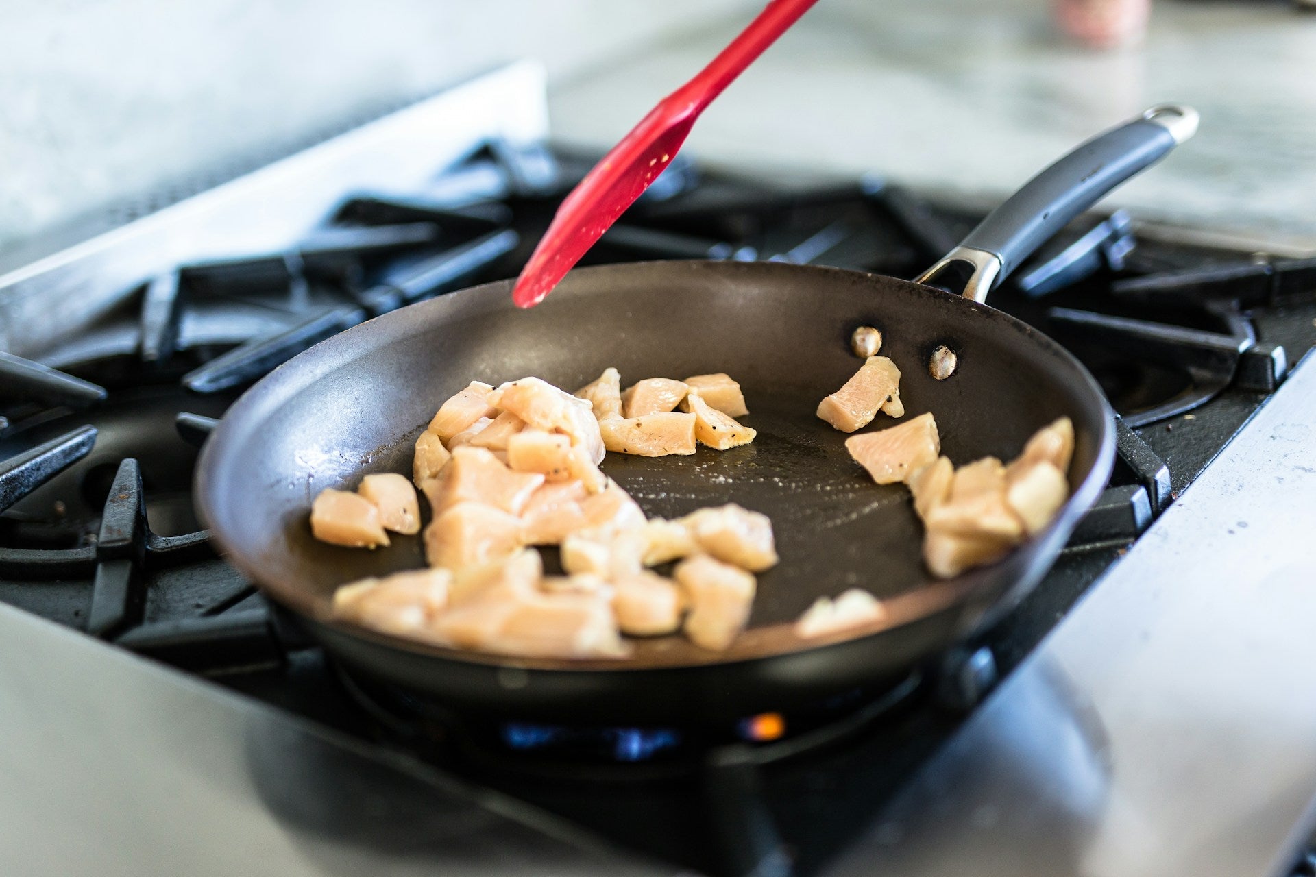 The 15-Minute Weeknight Dinner: How Thin-Cut Fresh Breasts Save School Nights